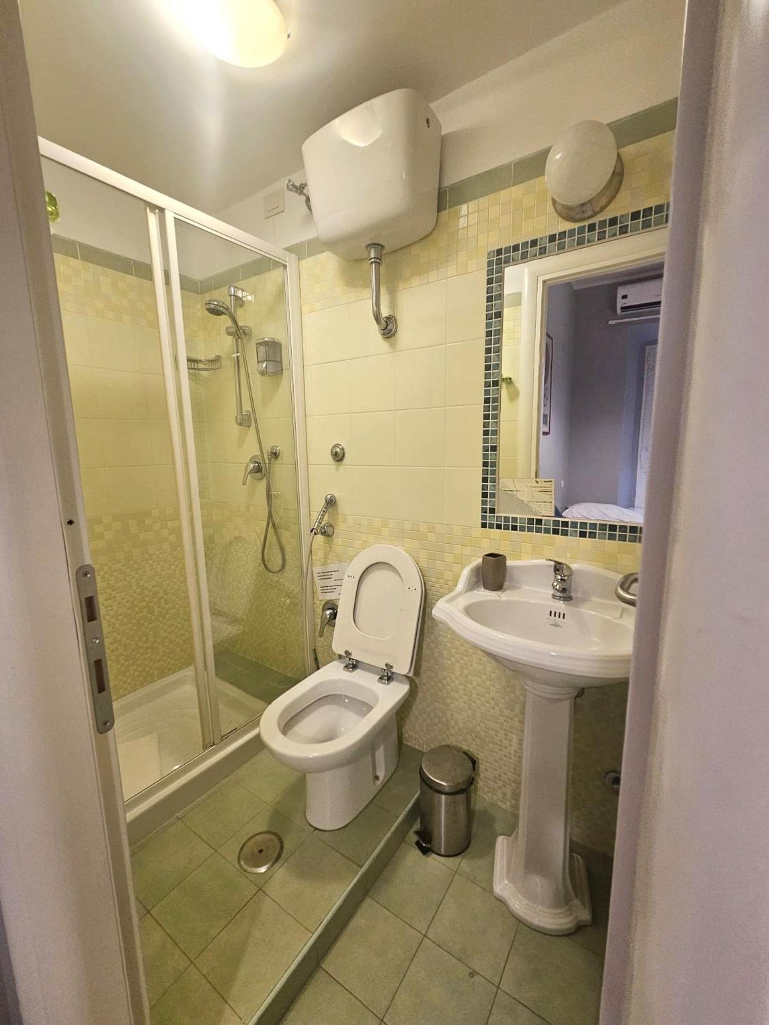 B-Cool (Adults Only) Bed & Breakfast Rome Exterior photo